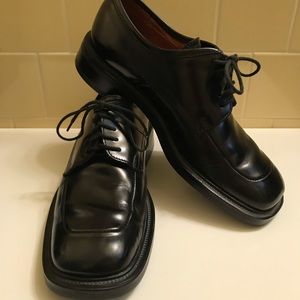 Men’s Kenneth Cole dress shoes